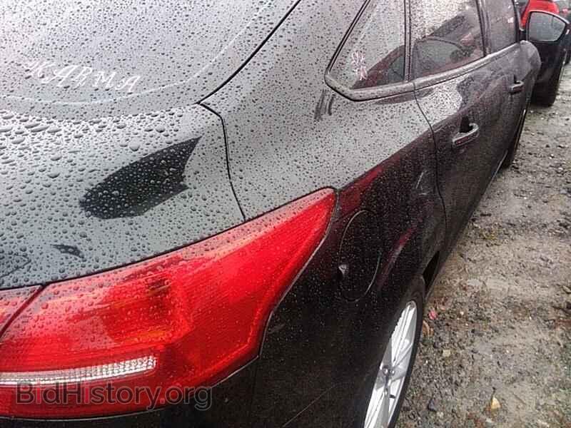 2015 Ford Focus - VIN: 1FADP3F27FL330187 - Фото 2