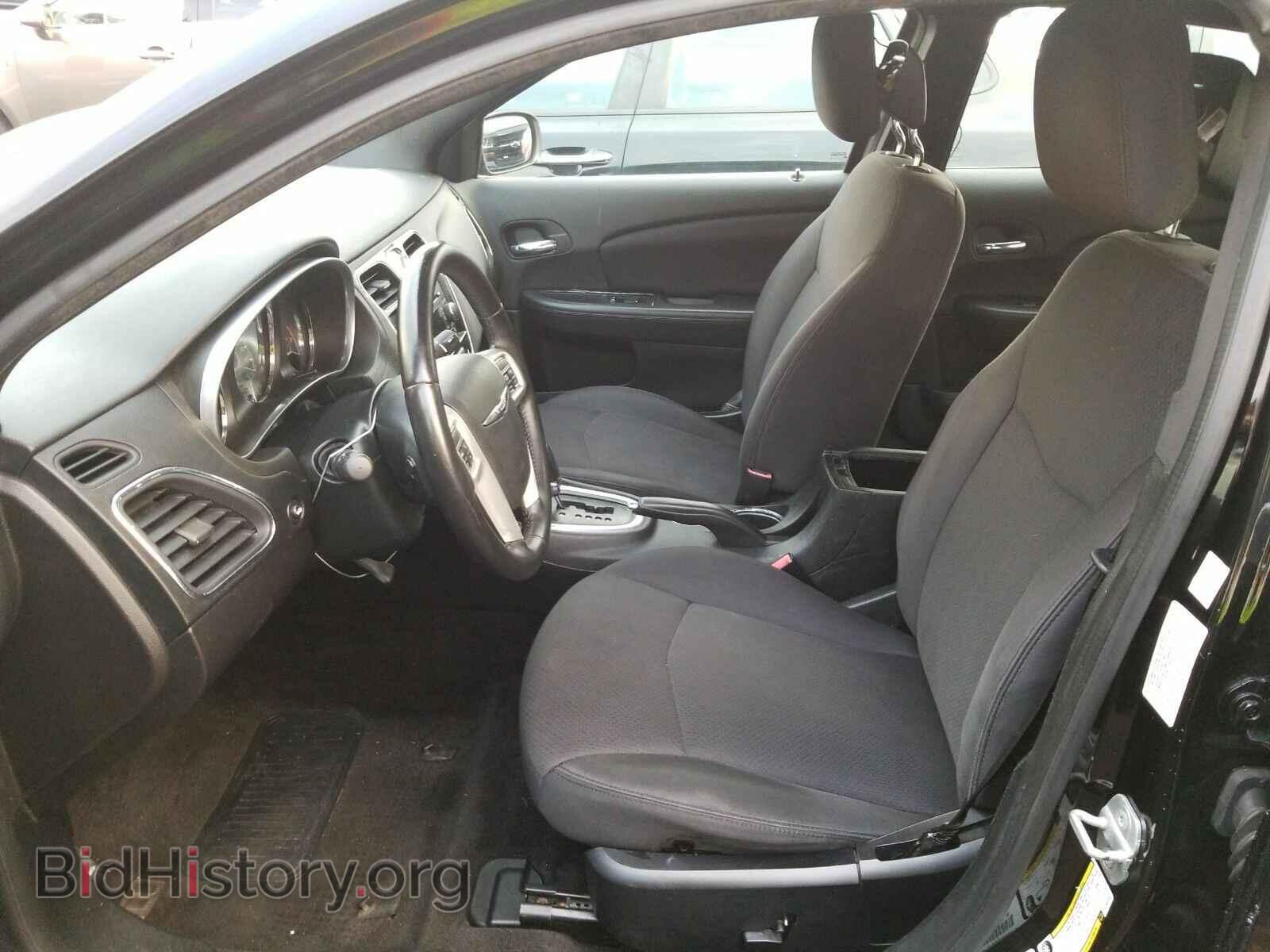 2013 Chrysler 200 - VIN: 1C3CCBBB3DN525551 - Фото 3