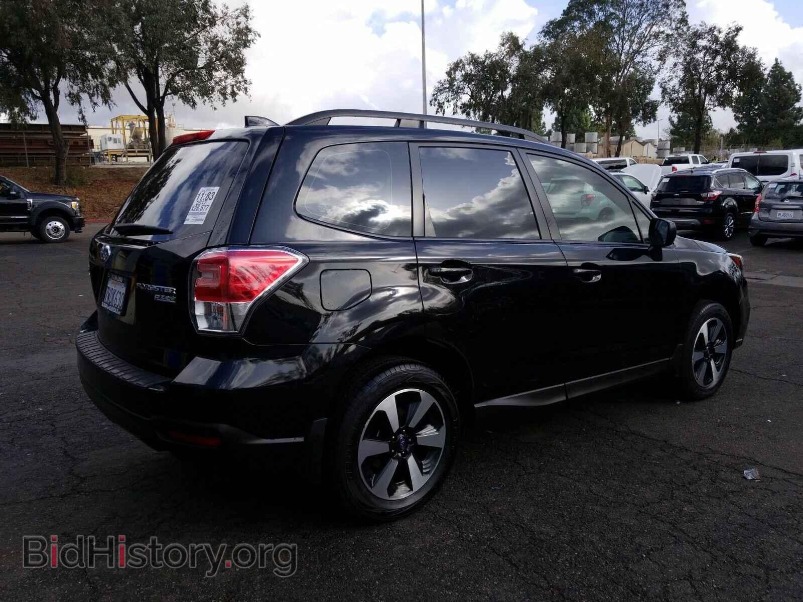 2017 Subaru Forester - VIN: JF2SJABC3HH465731 - Фото 2