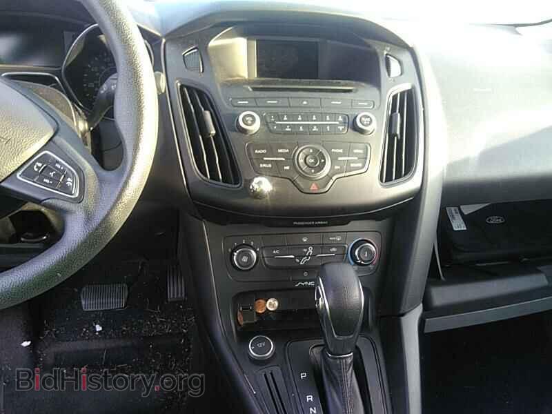 2017 Ford Focus - VIN: 1FADP3F22HL276848 - Фото 4