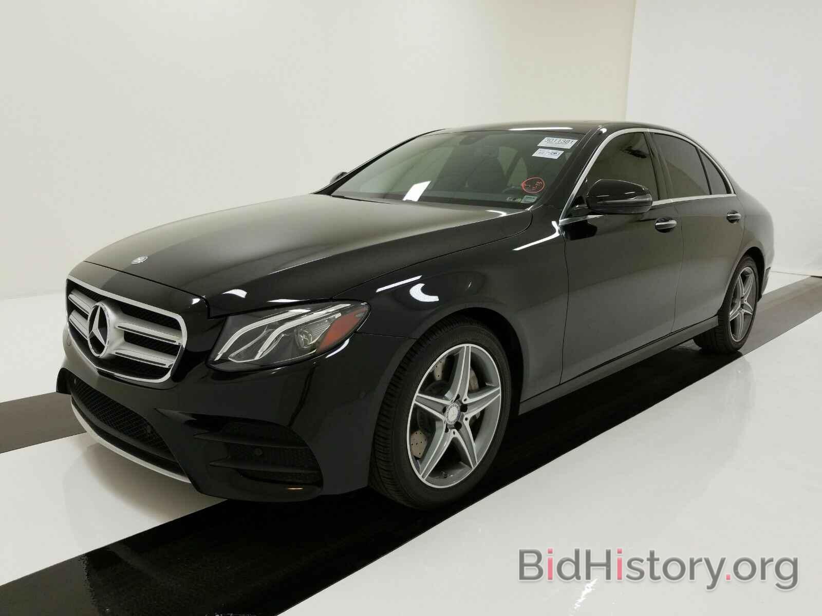 Photo WDDZF4JB3HA032658 - Mercedes-Benz E-Class 2017