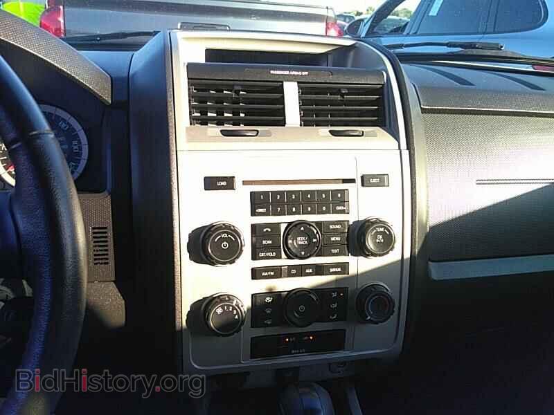2011 Ford Escape - VIN: 1FMCU9D76BKC38354 - Фото 4