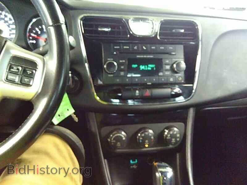 2012 Chrysler 200 - VIN: 1C3CCBBB7CN171855 - Фото 4