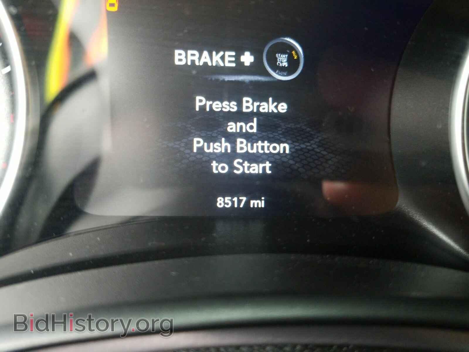 2019 Dodge Charger - VIN: 2C3CDXCTXKH630059 - Photo 5