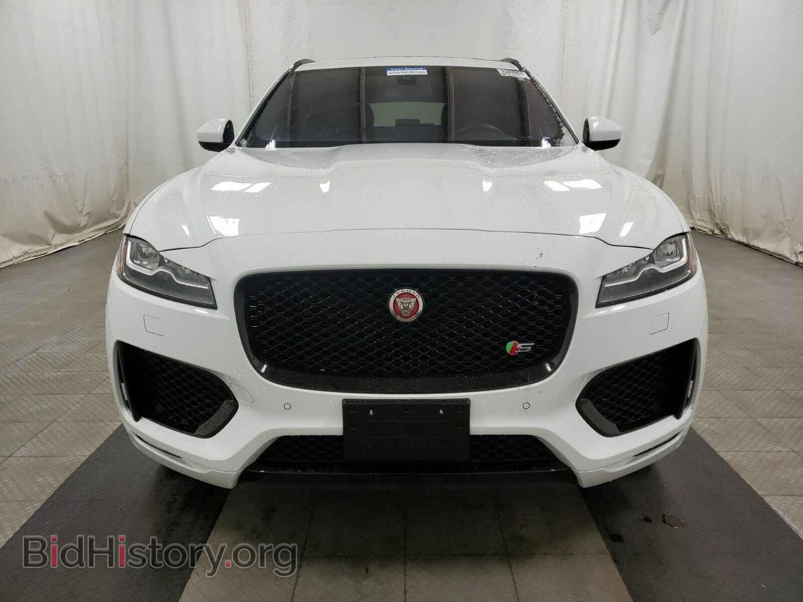 2017 Jaguar F-PACE - VIN: SADCM2BV2HA891036 - Фото 2