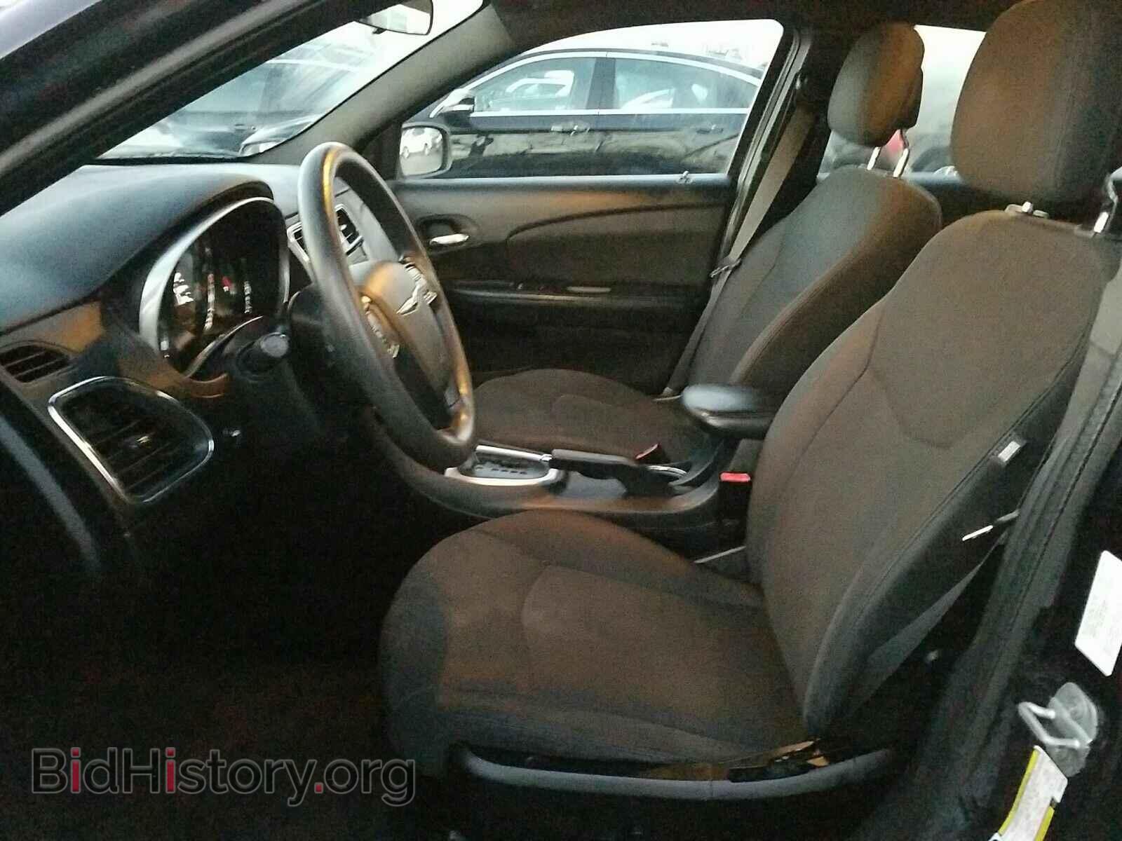 2011 Chrysler 200 - VIN: 1C3BC4FBXBN550705 - Фото 3