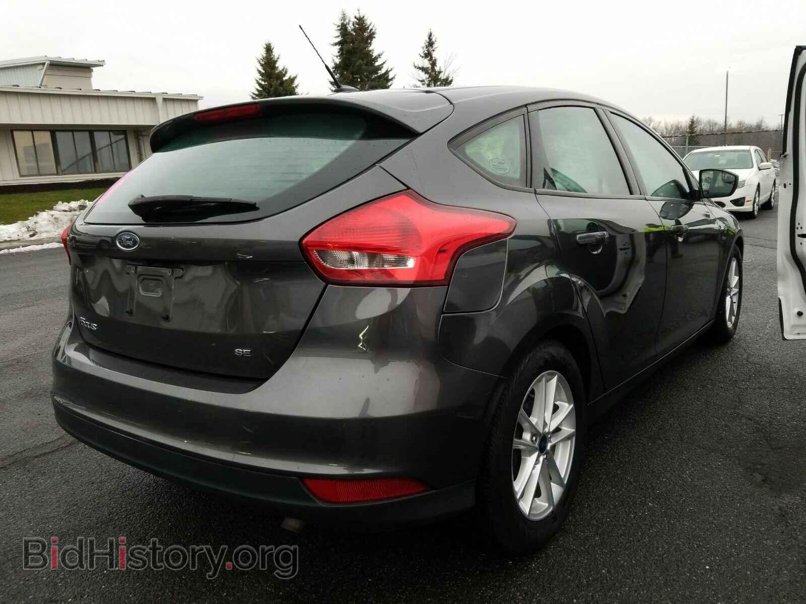 2016 Ford Focus - VIN: 1FADP3K23GL304032 - Фото 2