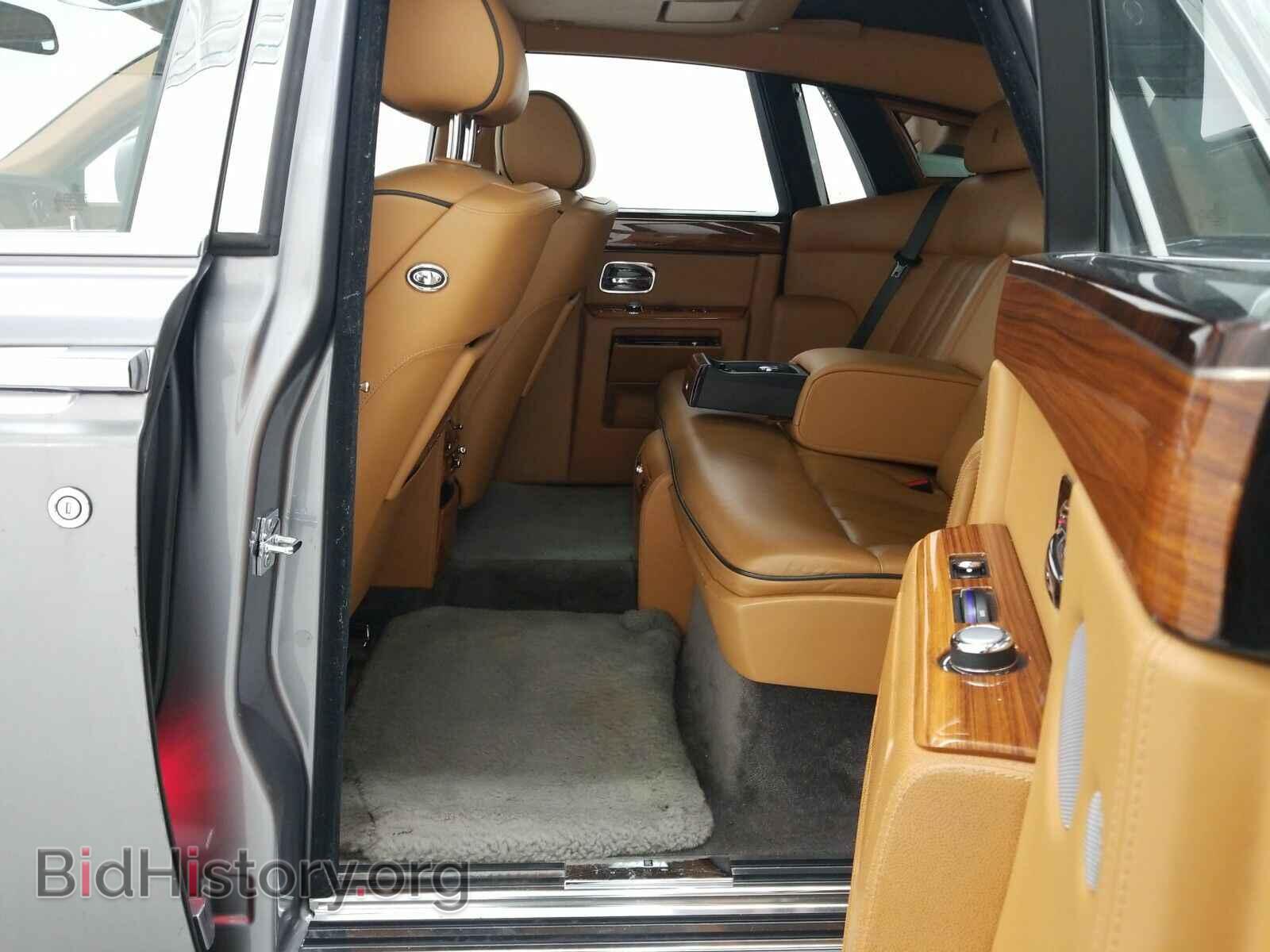 2015 Rolls-Royce Phantom - VIN: SCA681S53FUX73118 - Фото 9