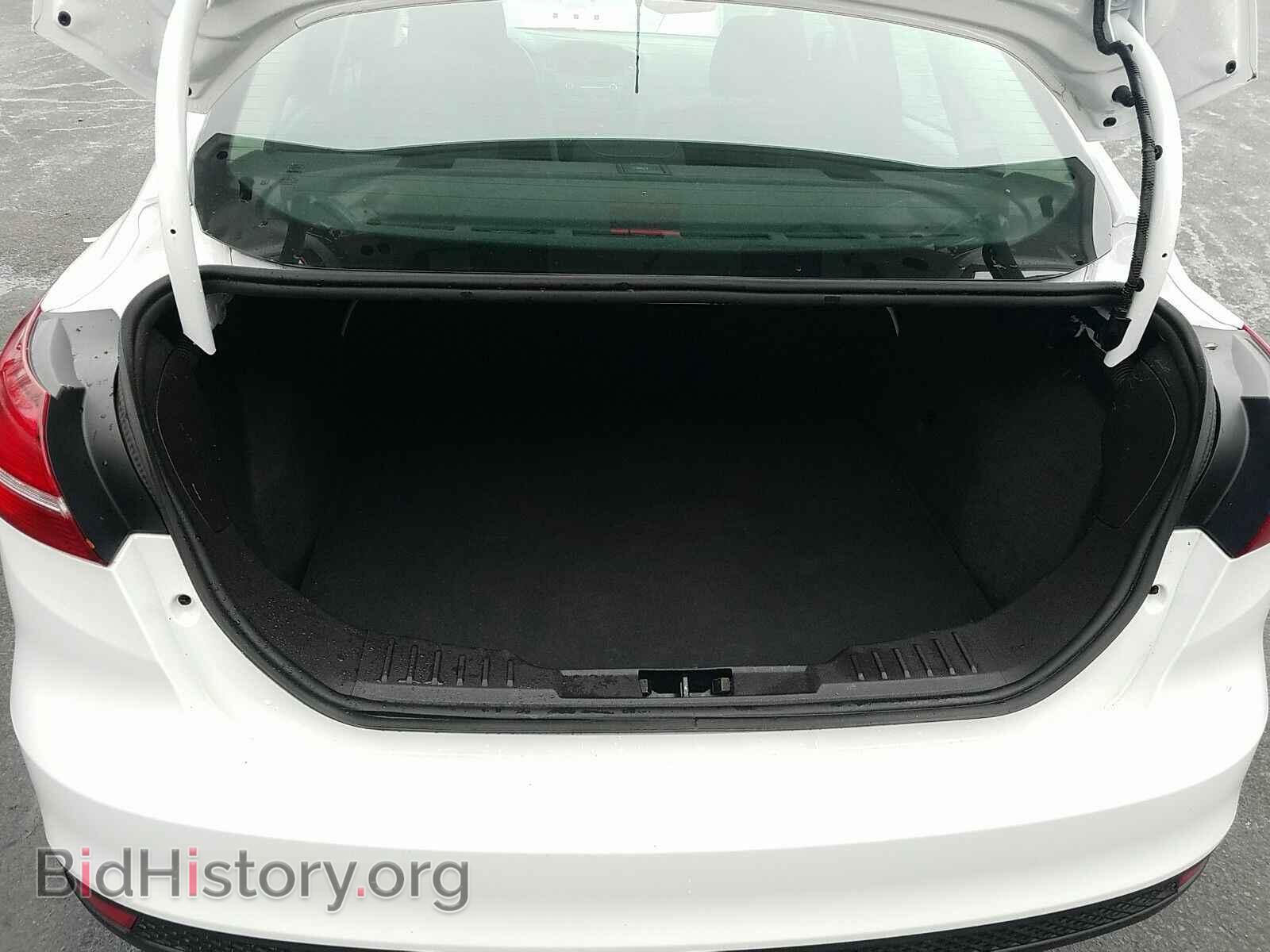 2016 Ford Focus - VIN: 1FADP3E26GL373583 - Фото 7