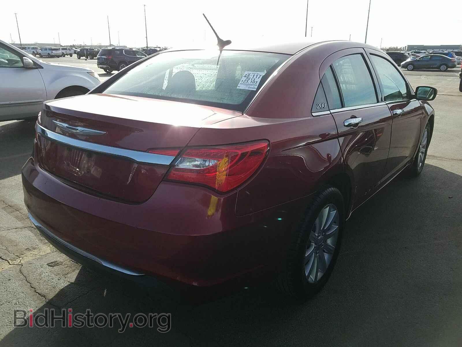 2013 Chrysler 200 - VIN: 1C3CCBCBXDN721551 - Фото 2