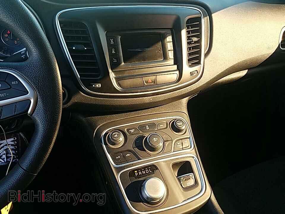 2016 Chrysler 200 - VIN: 1C3CCCAB3GN138963 - Фото 4