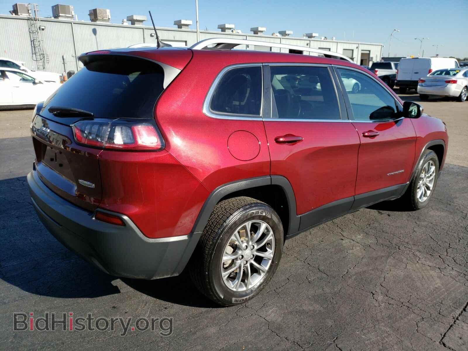 2019 Jeep Cherokee - VIN: 1C4PJLLB2KD109971 - Photo 2