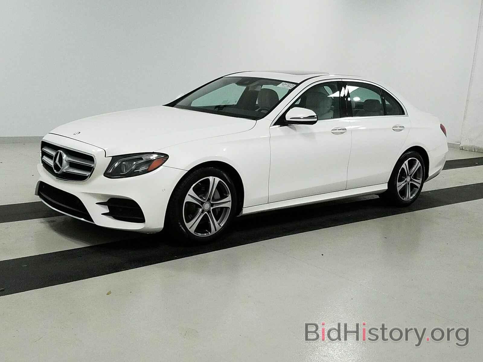 Photo WDDZF4KB6HA166868 - Mercedes-Benz E-Class 2017