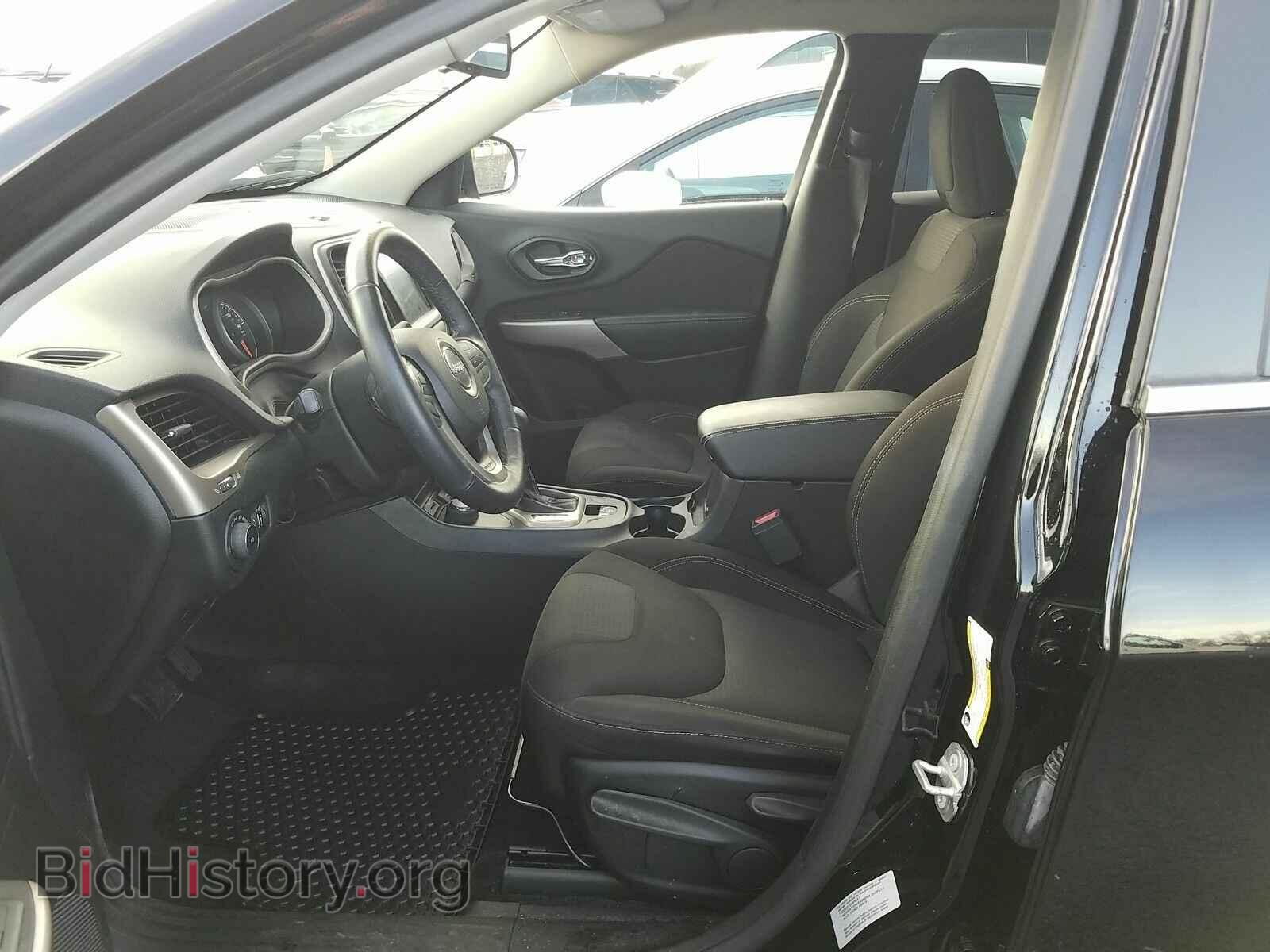 2017 Jeep Cherokee - VIN: 1C4PJMCB5HW651665 - Фото 3