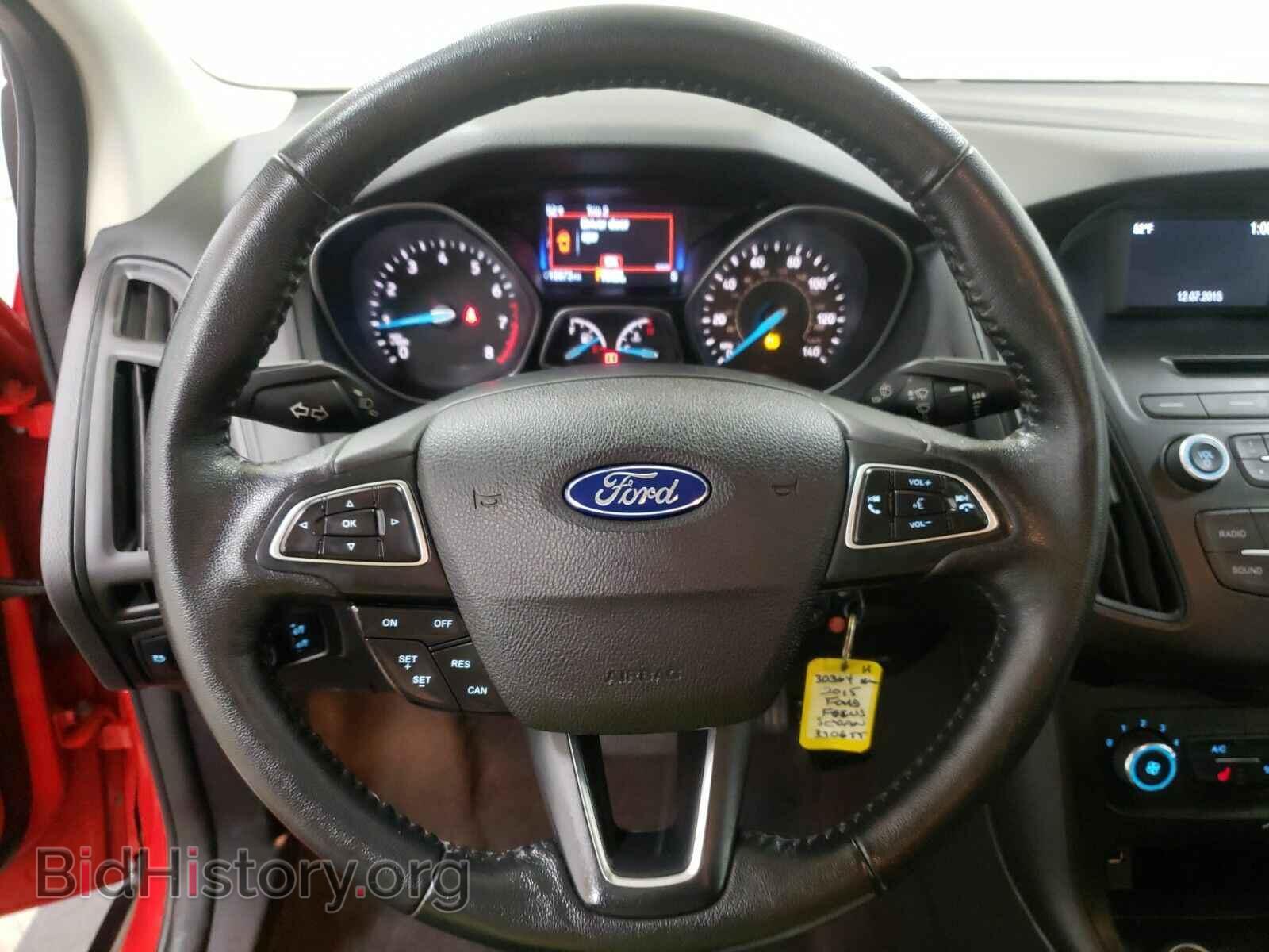 2015 Ford Focus - VIN: 1FADP3F23FL330655 - Photo 10