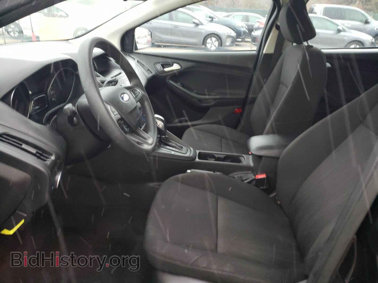 2015 Ford Focus - VIN: 1FADP3K29FL209165 - Фото 3