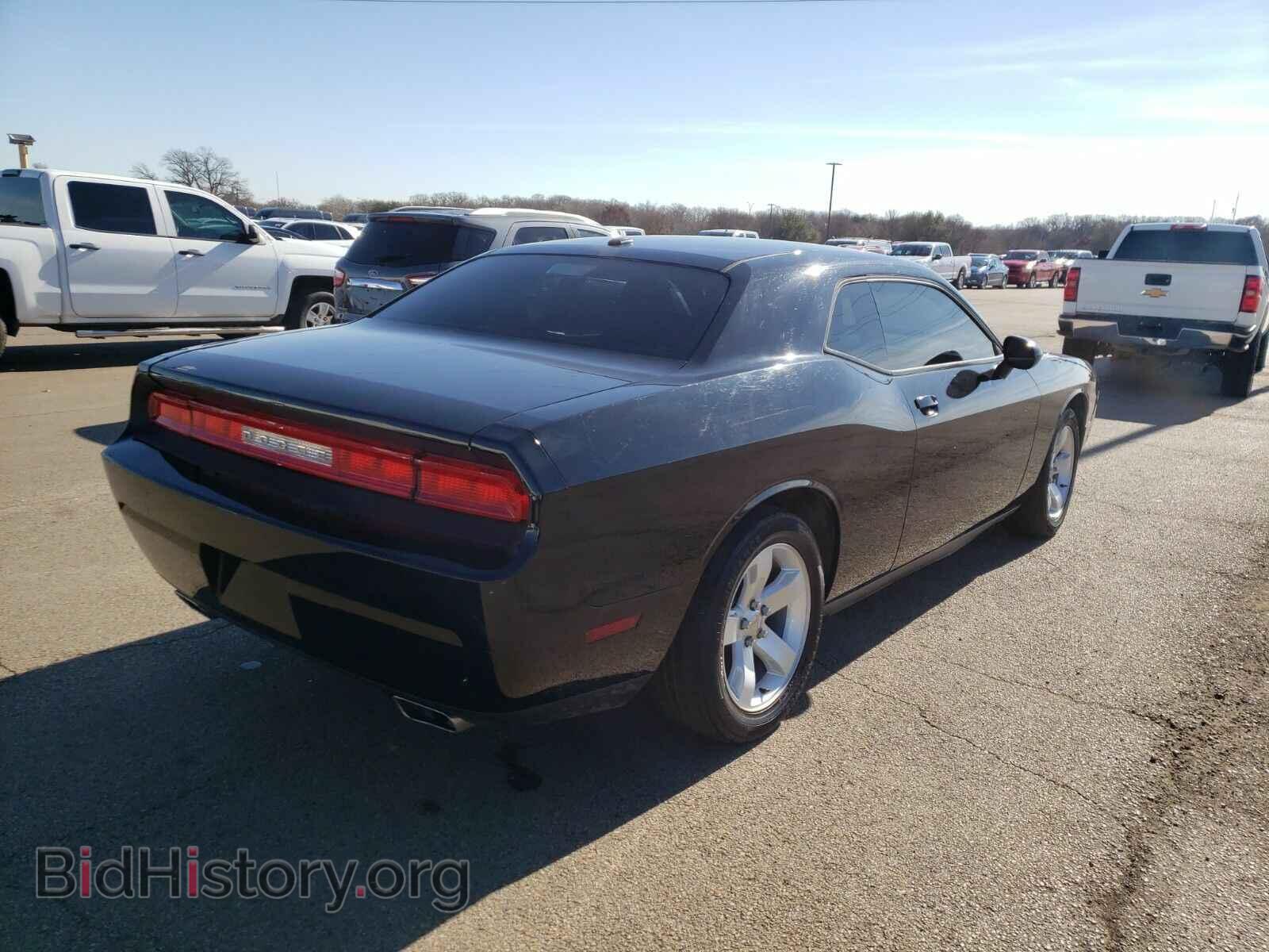 2011 Dodge Challenger - VIN: 2B3CJ4DG1BH604018 - Photo 2