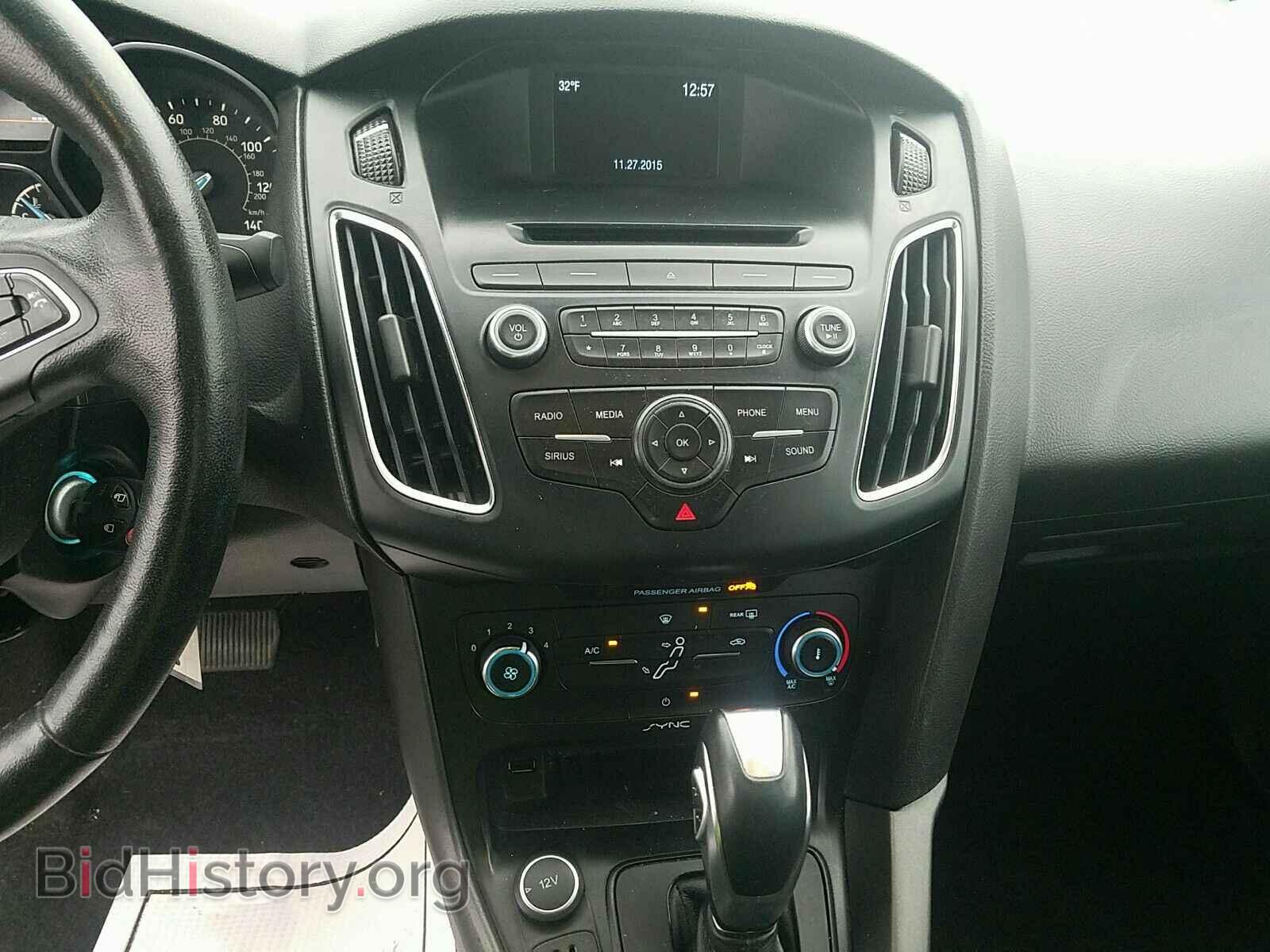 2016 Ford Focus - VIN: 1FADP3F20GL245631 - Фото 4