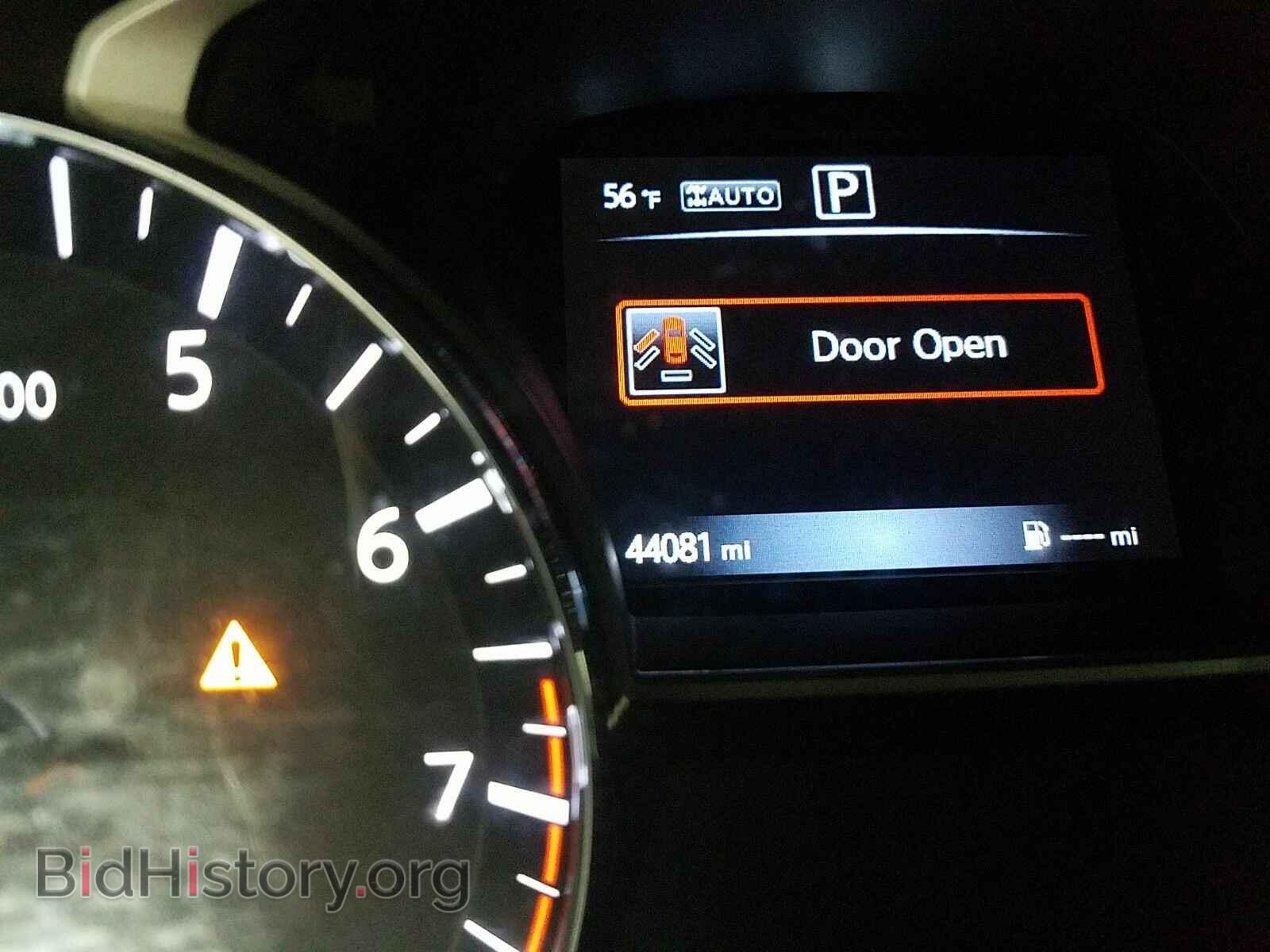 2017 Nissan Pathfinder - VIN: 5N1DR2MM0HC629215 - Фото 5