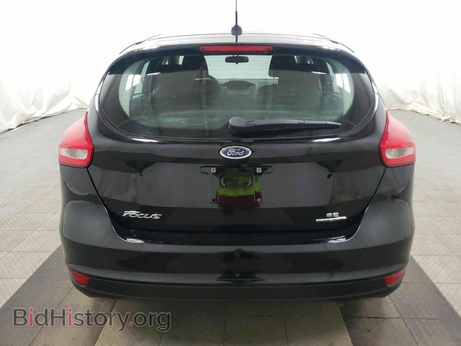 2016 Ford Focus - VIN: 1FADP3K23GL206392 - Photo 5