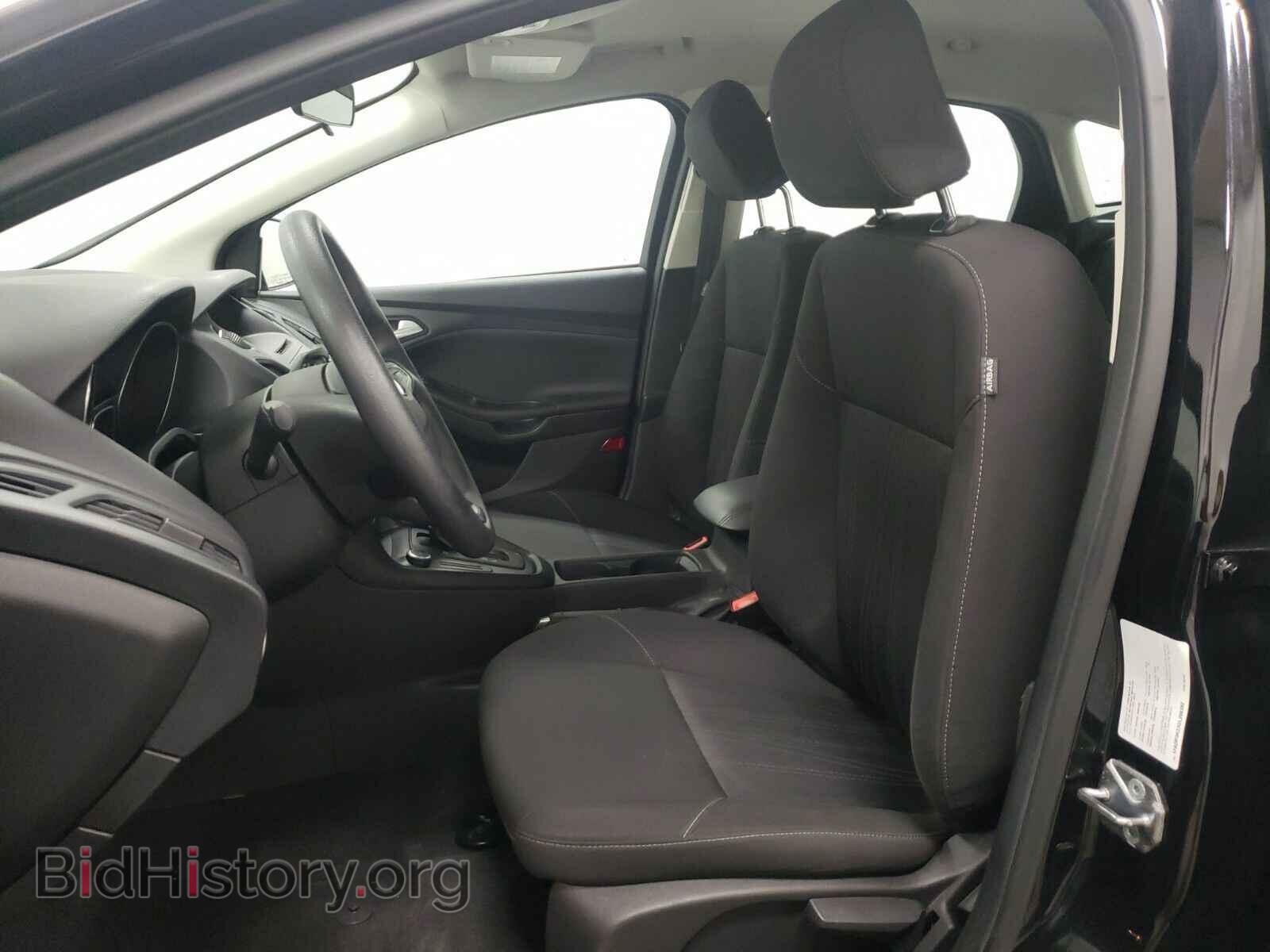 2016 Ford Focus - VIN: 1FADP3K23GL206392 - Photo 7