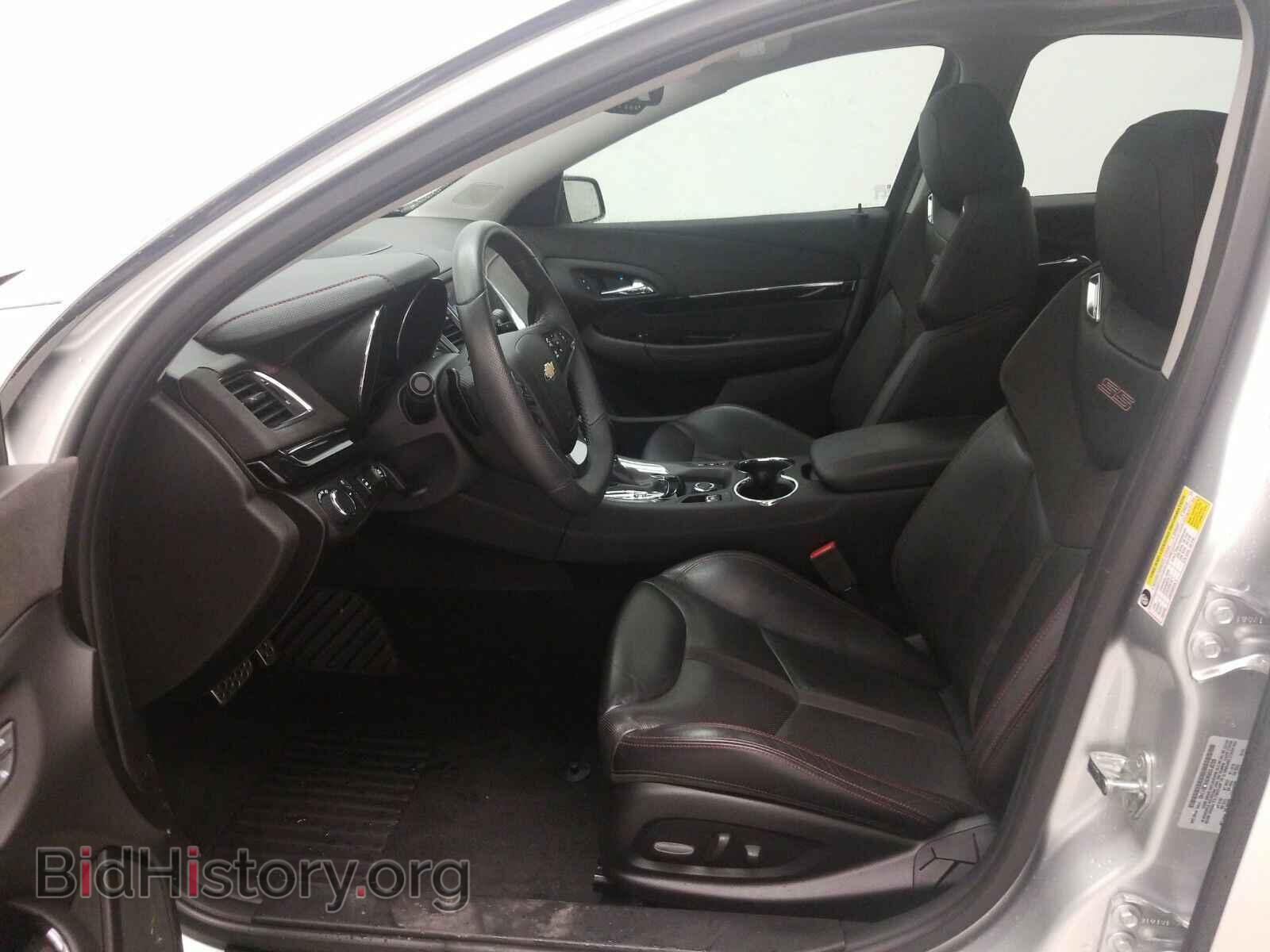 2017 Chevrolet SS - VIN: 6G3F15RW3HL301743 - Photo 7