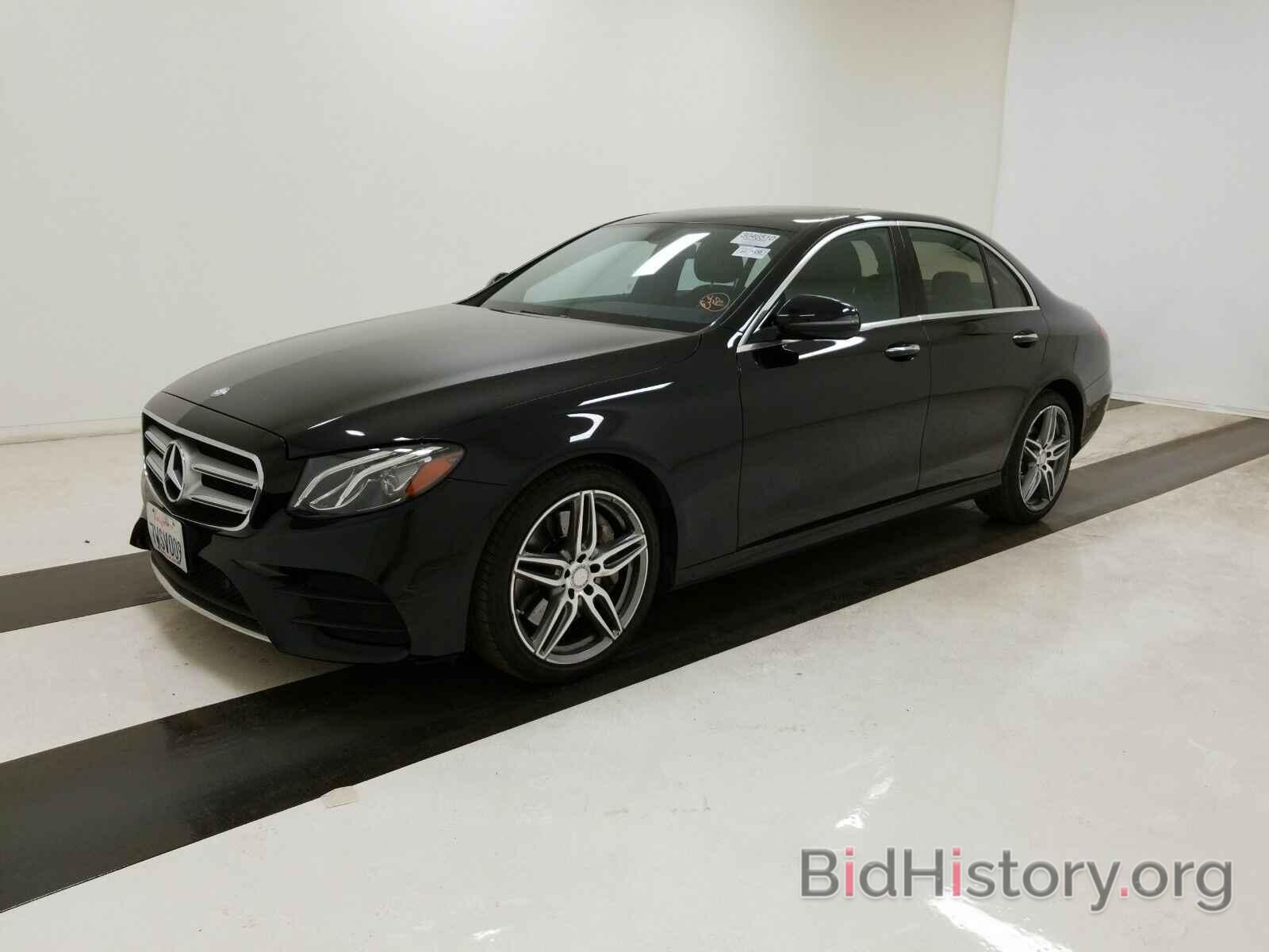 Photo WDDZF4JB1HA105879 - Mercedes-Benz E-Class 2017