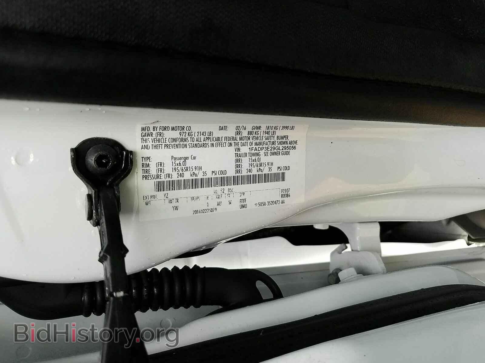 2016 Ford Focus - VIN: 1FADP3E29GL295056 - Фото 6