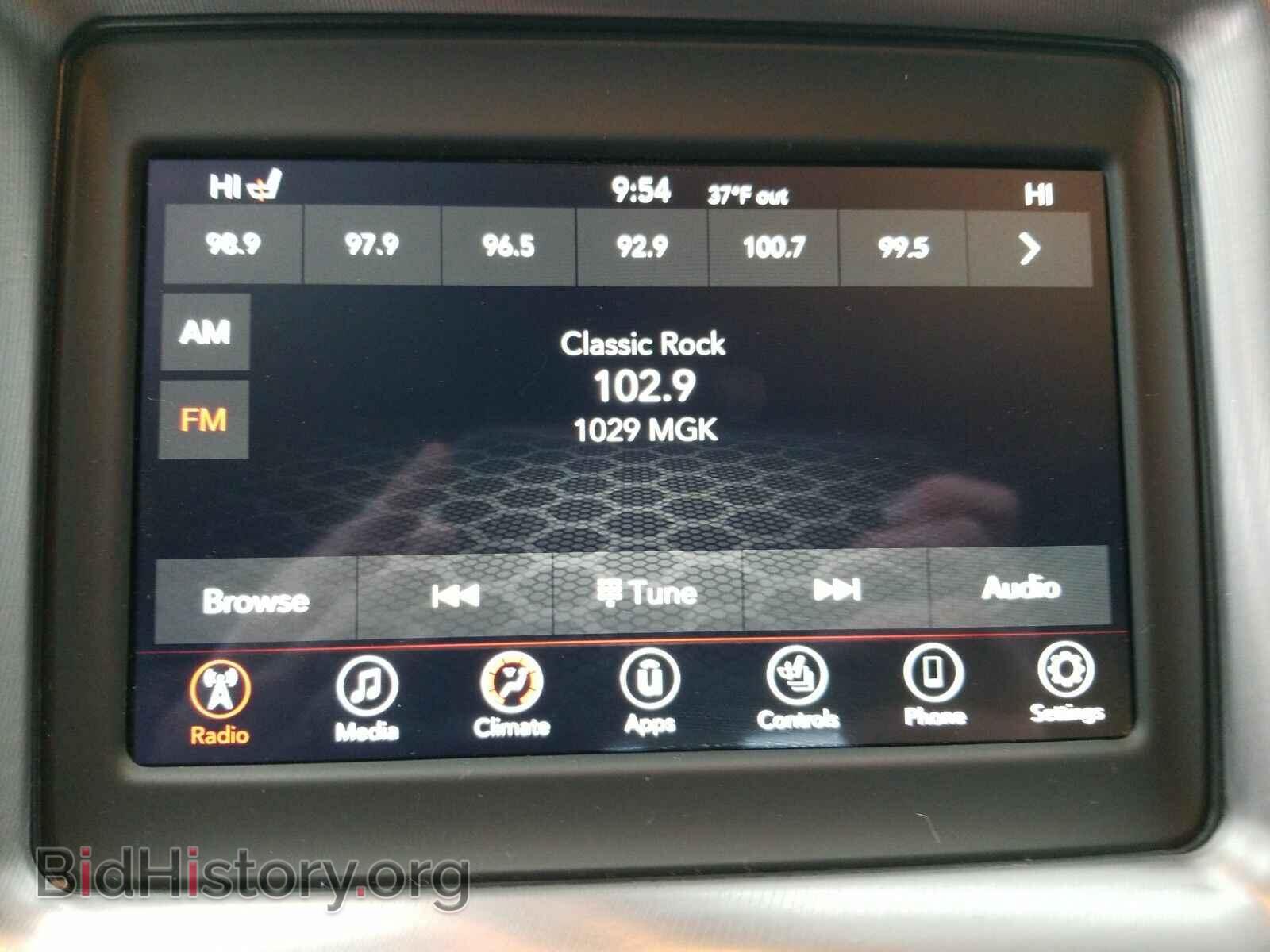 2019 Dodge Challenger - VIN: 2C3CDZBT1KH595750 - Фото 4