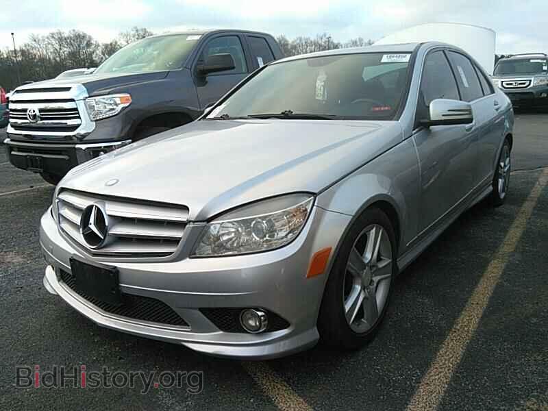 Photo WDDGF8BBXAR105173 - Mercedes-Benz C-Class 2010