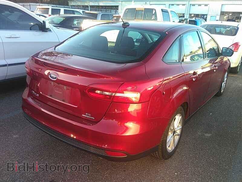 2016 Ford Focus - VIN: 1FADP3F25GL253045 - Фото 2