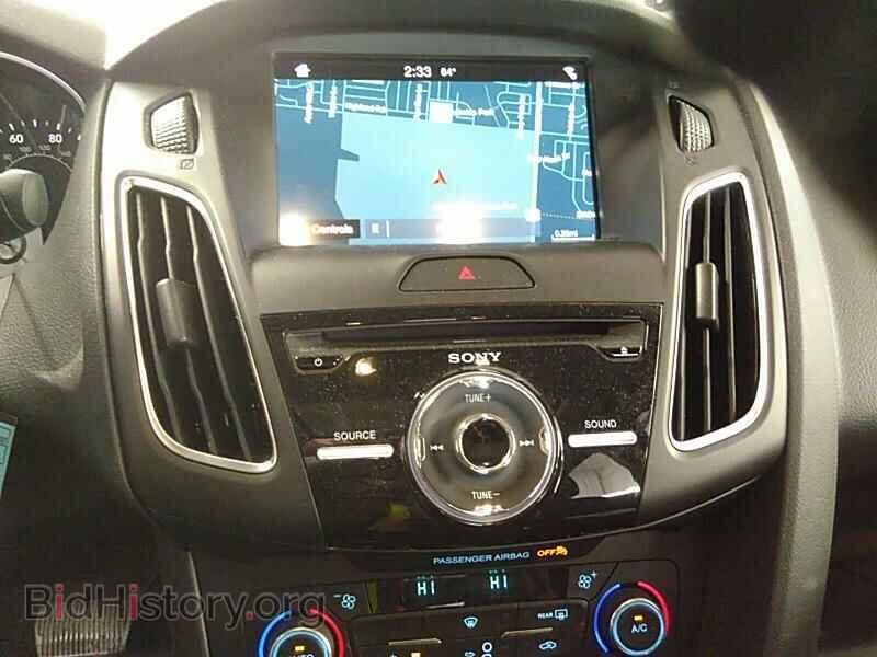 2016 Ford Focus - VIN: 1FADP3F24GL394088 - Фото 4