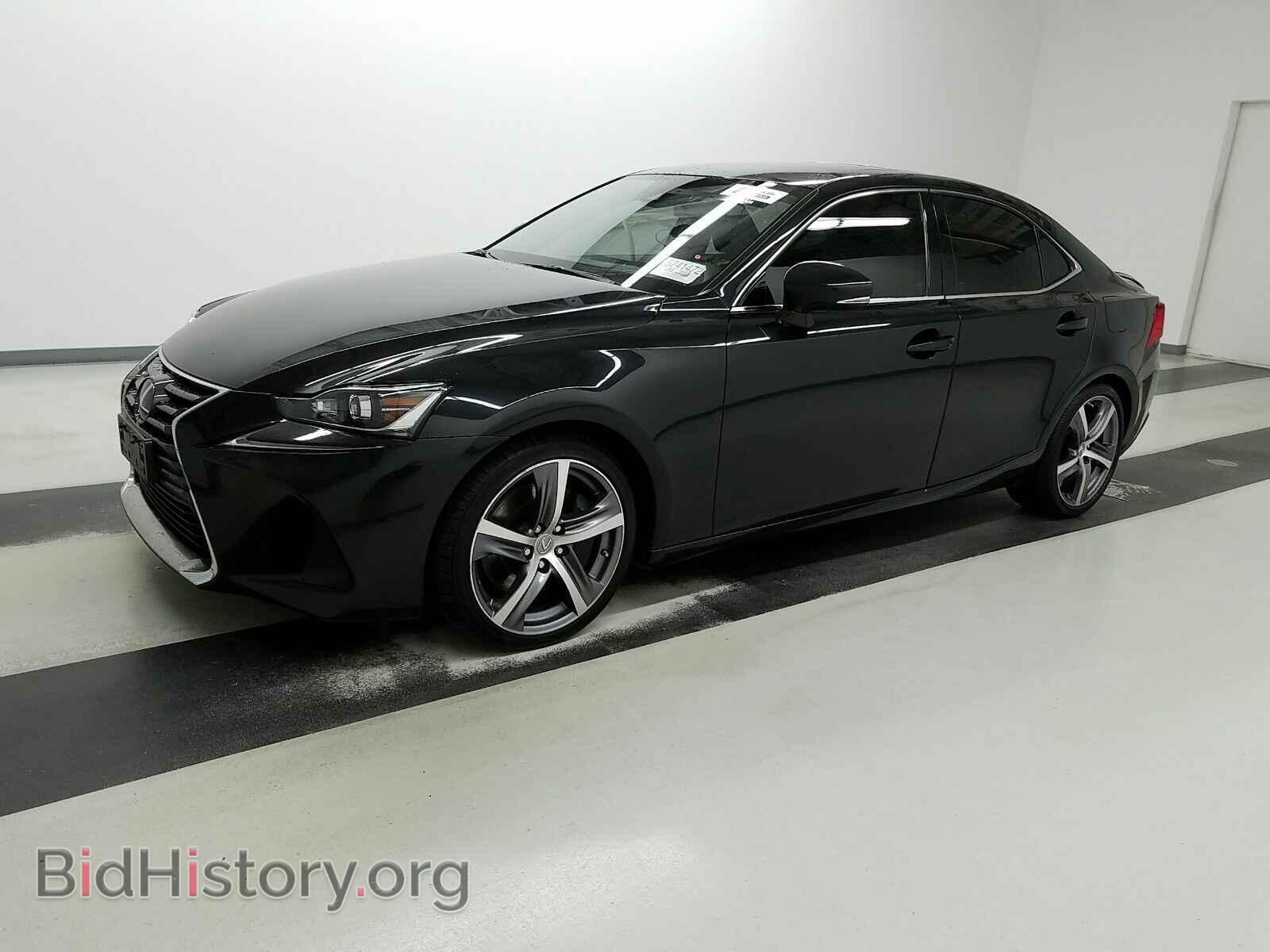 Фотография JTHCM1D27H5015904 - Lexus IS 2017
