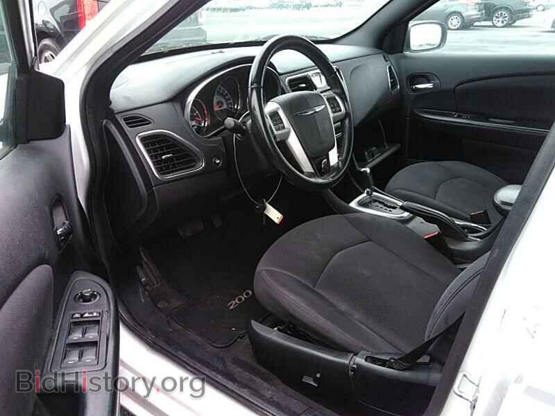 2013 Chrysler 200 - VIN: 1C3CCBBB0DN735489 - Фото 3