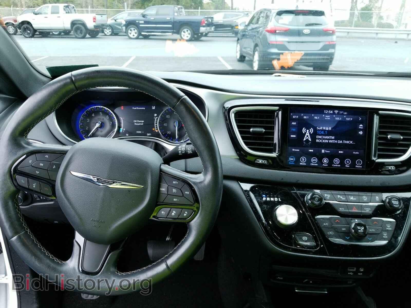 2019 Chrysler Pacifica - VIN: 2C4RC1EG2KR507338 - Фото 4