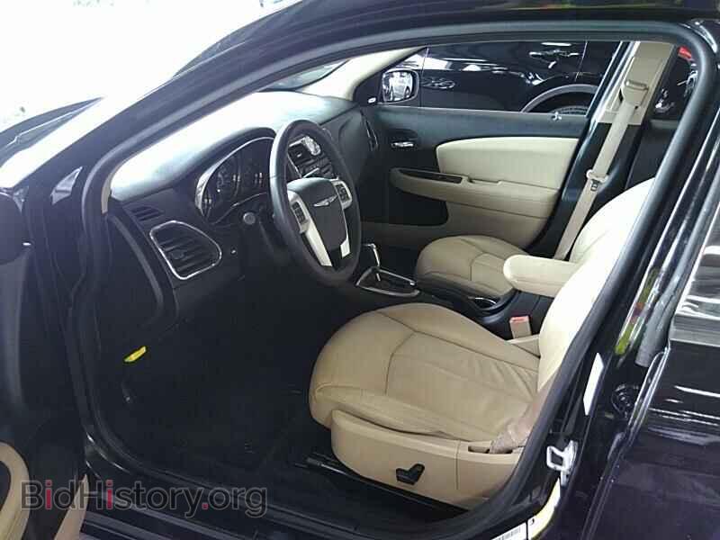 2013 Chrysler 200 - VIN: 1C3CCBCG3DN513555 - Фото 3