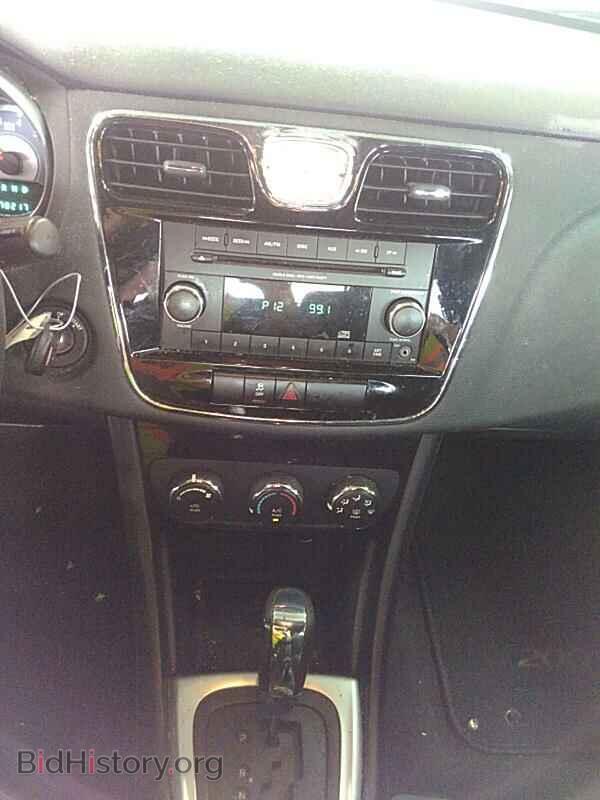 2012 Chrysler 200 - VIN: 1C3CCBAB7CN144463 - Фото 4