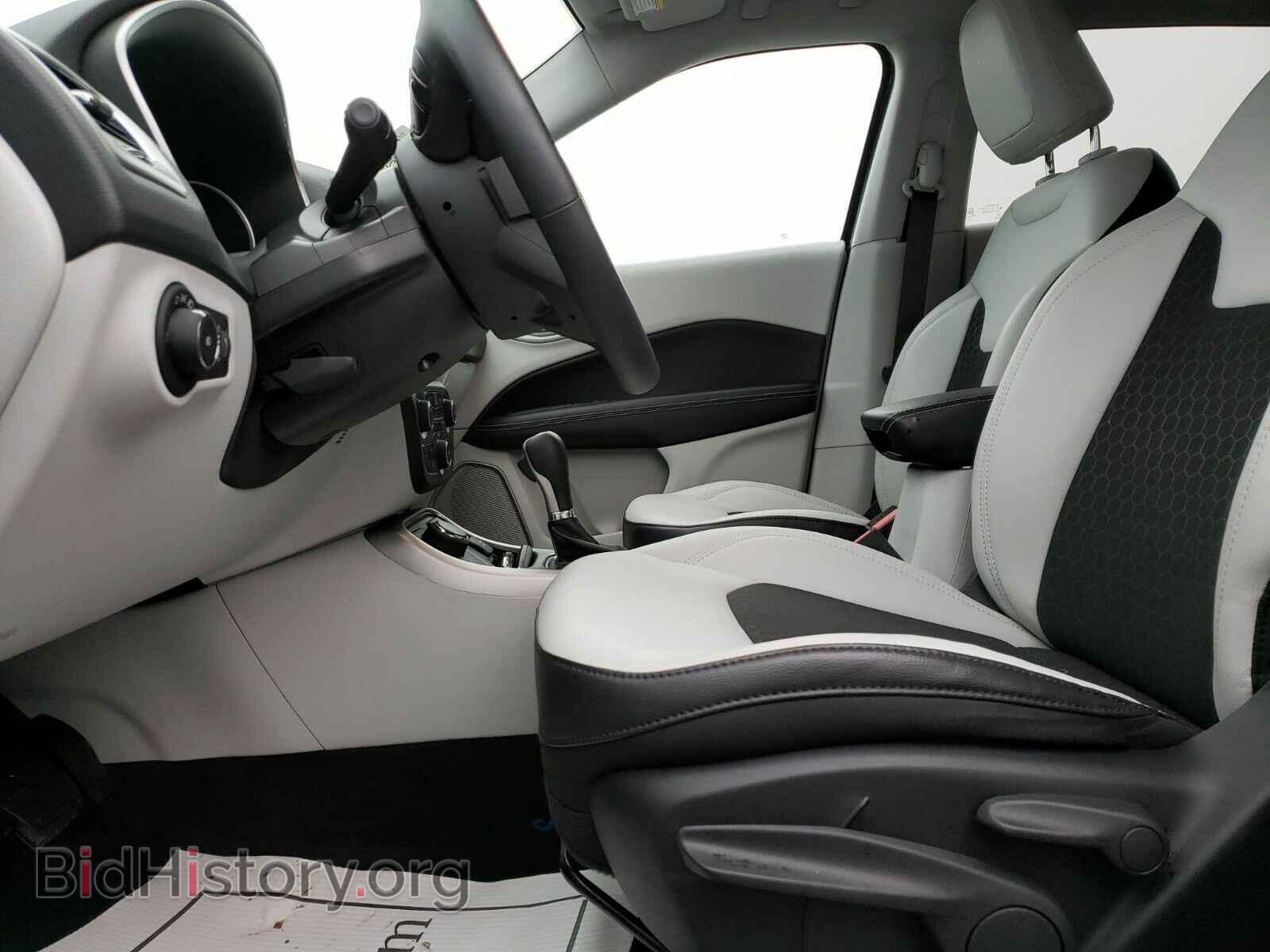 2019 Jeep Compass - VIN: 3C4NJDBB0KT659629 - Фото 3