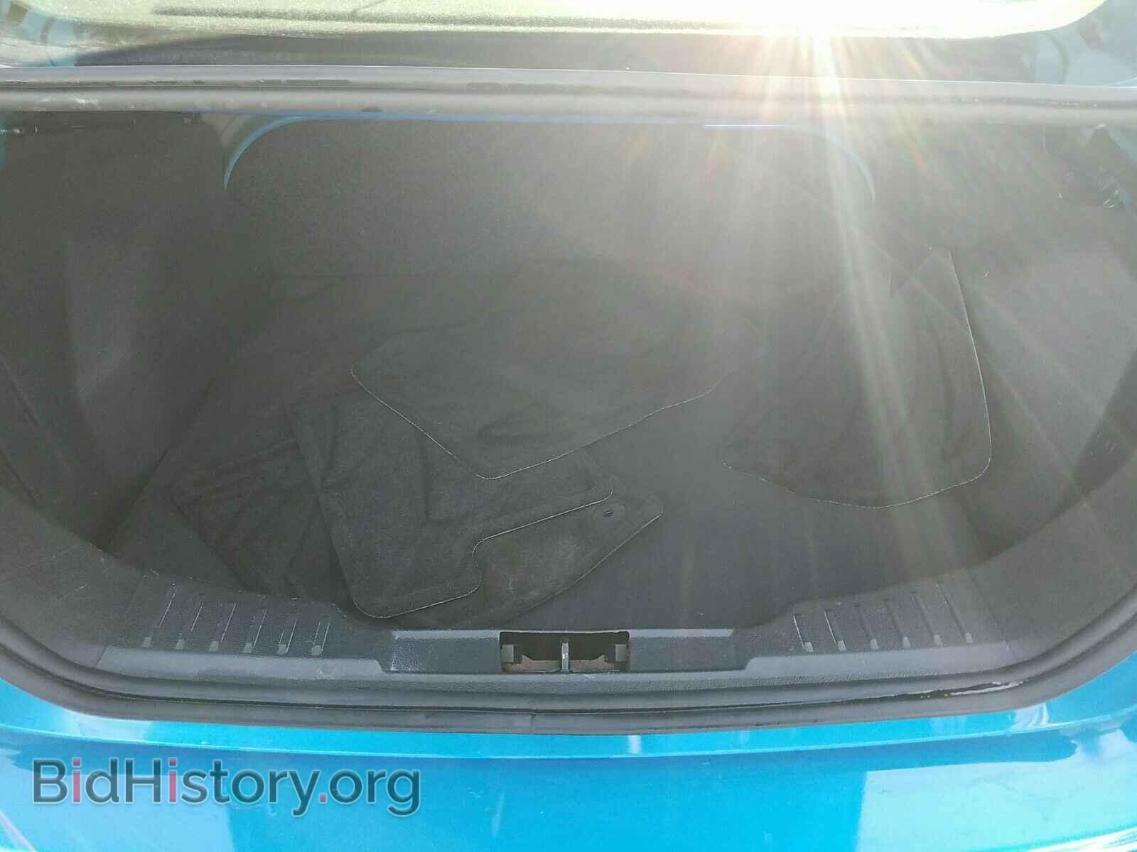 2016 Ford Focus - VIN: 1FADP3F2XGL324630 - Photo 7