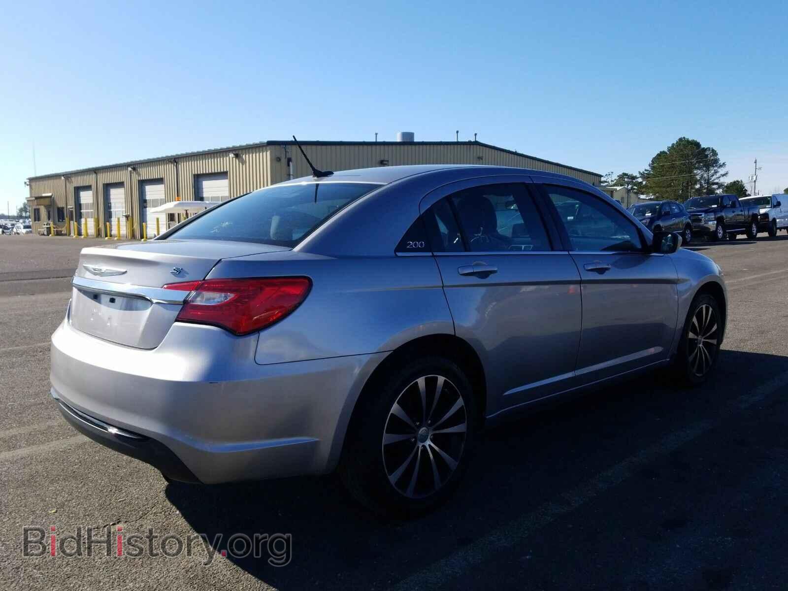 2013 Chrysler 200 - VIN: 1C3CCBBB4DN515613 - Photo 4