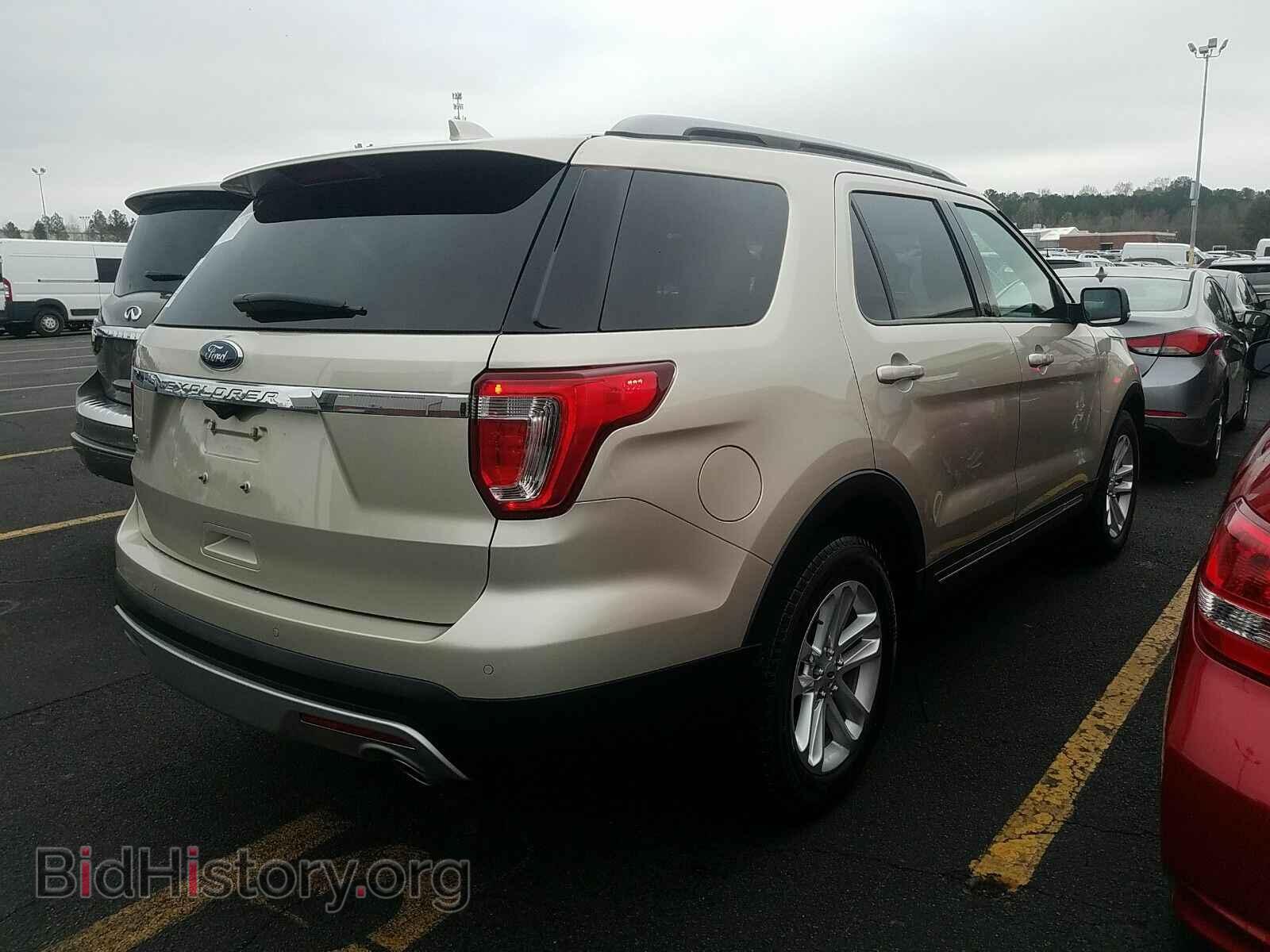 2017 Ford Explorer - VIN: 1FM5K7D82HGC13068 - Фото 2