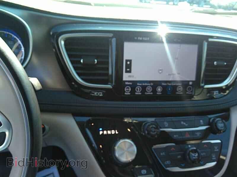 2018 Chrysler Pacifica - VIN: 2C4RC1GG6JR185640 - Фото 4