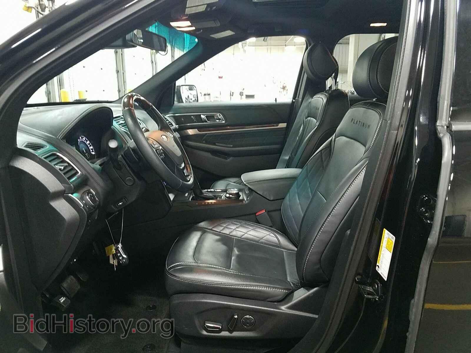 2017 Ford Explorer - VIN: 1FM5K8HTXHGB28225 - Фото 3