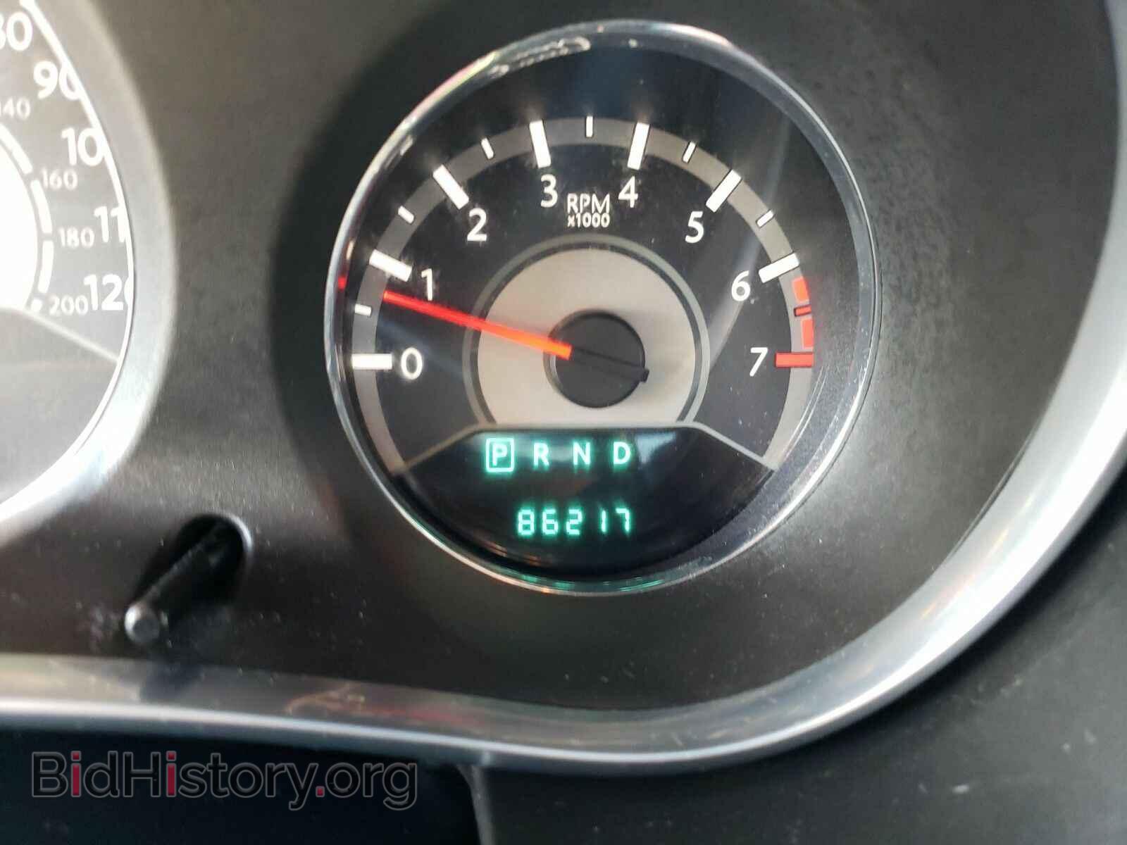2013 Chrysler 200 - VIN: 1C3CCBAB9DN640382 - Photo 5