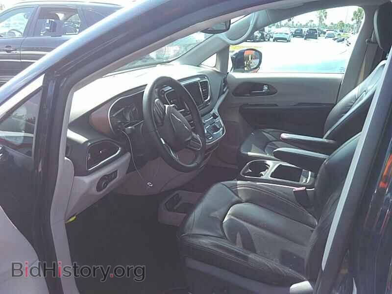 2017 Chrysler Pacifica - VIN: 2C4RC1EG7HR660225 - Фото 3