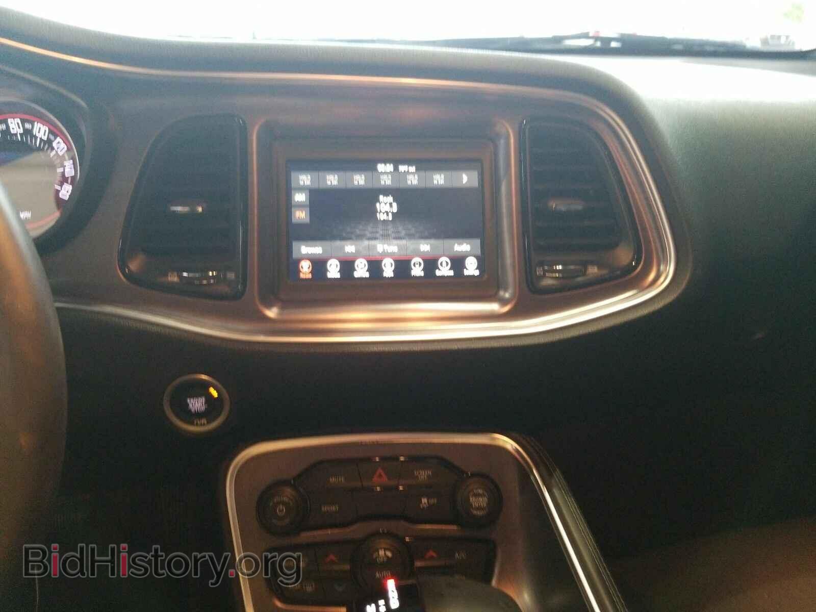 2018 Dodge Challenger - VIN: 2C3CDZAG3JH317774 - Фото 4