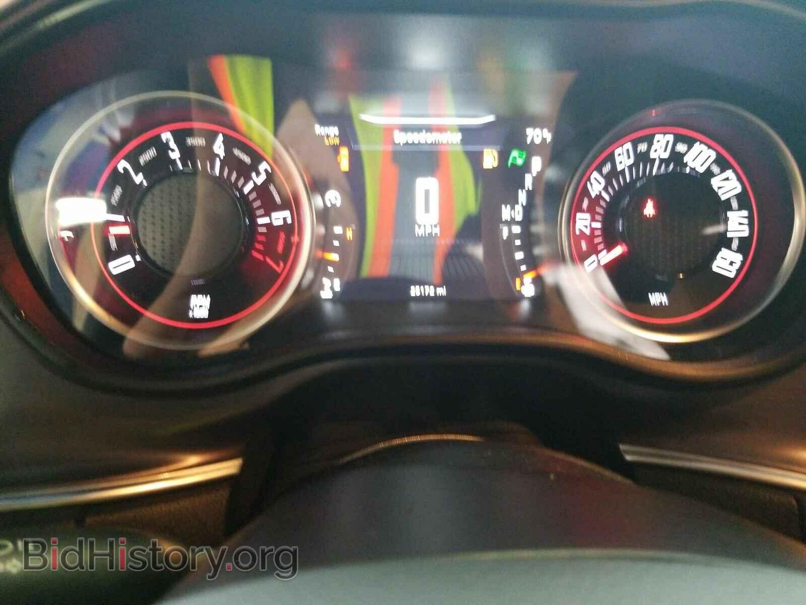 2018 Dodge Challenger - VIN: 2C3CDZAG3JH317774 - Фото 5