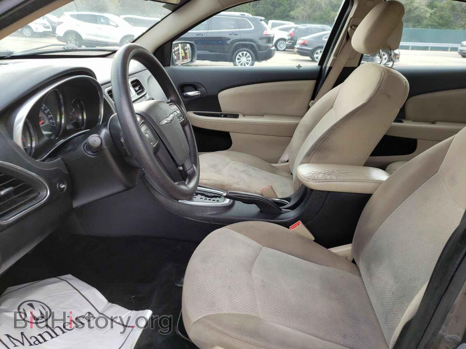 2012 Chrysler 200 - VIN: 1C3CCBAB5CN295916 - Photo 3