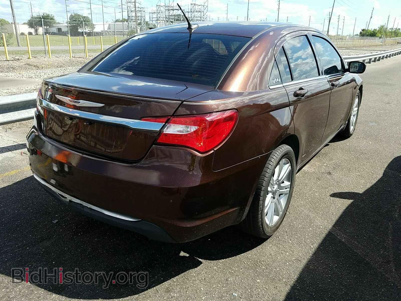 2013 Chrysler 200 - VIN: 1C3CCBBB0DN553310 - Photo 2