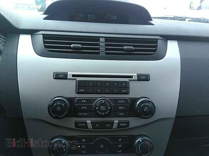 2009 Ford Focus - VIN: 1FAHP35N19W182005 - Фото 4